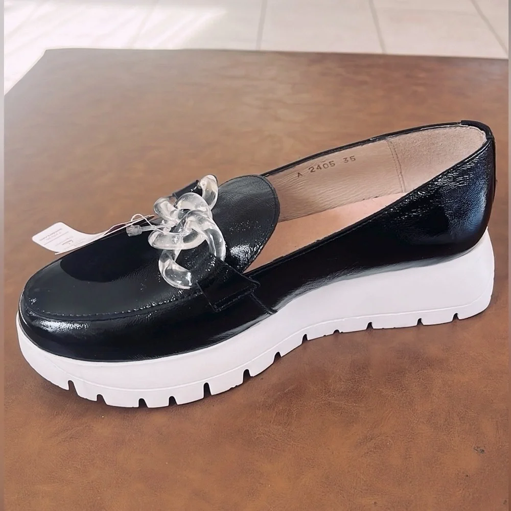 NWT A-2405 Platform Loafers in Black Patent Leather Size Euro 35